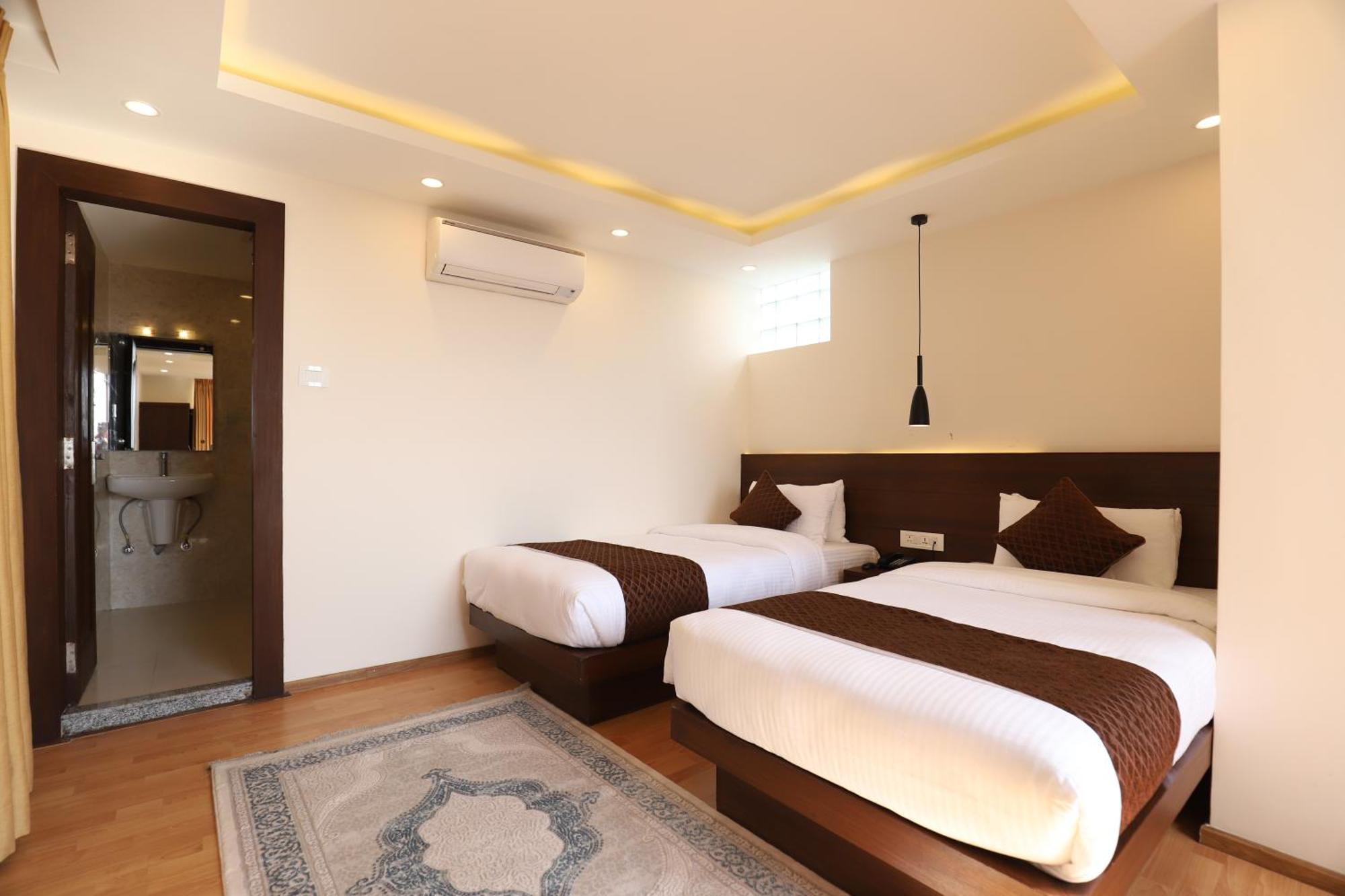 Hotel Apex Business - Airport 4*