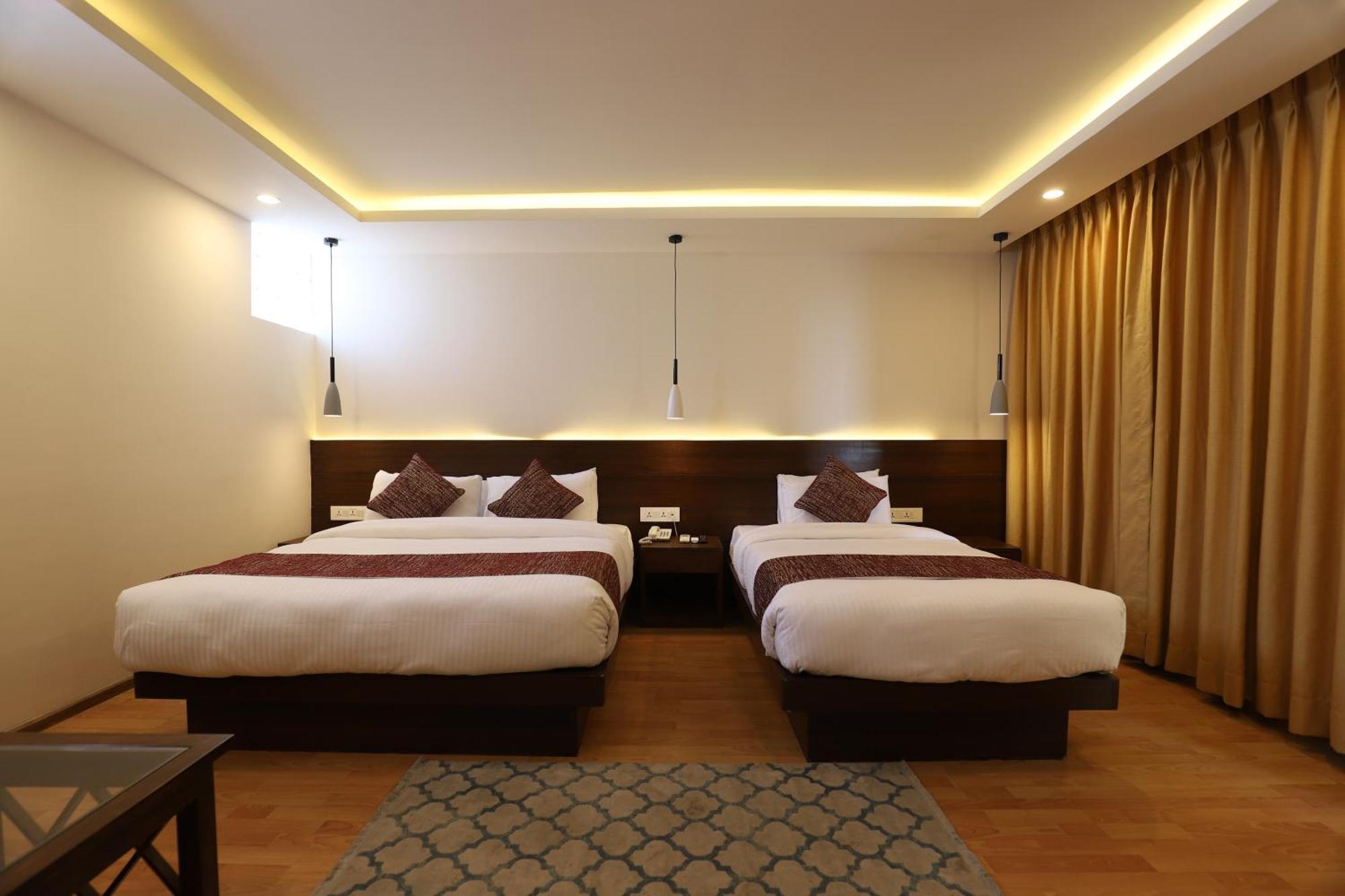 Apex Business - Airport Hotel 4*