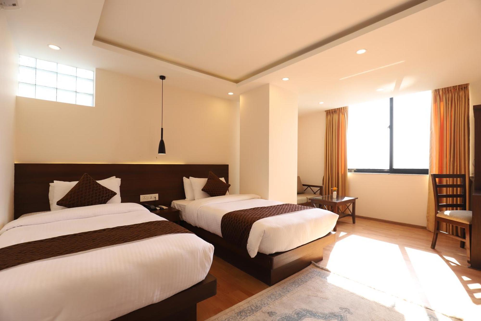 Apex Business - Airport Hotel Katmandú